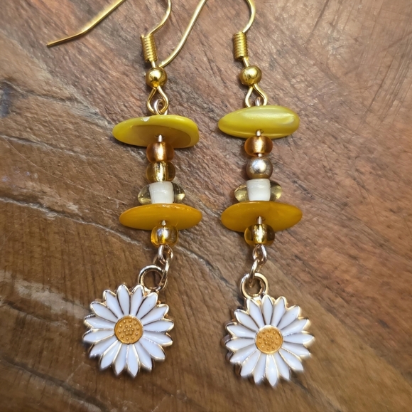 Handmade Yellow Daisy Drop Earrings - White Enamel Flower Charm - Picture 2 of 4